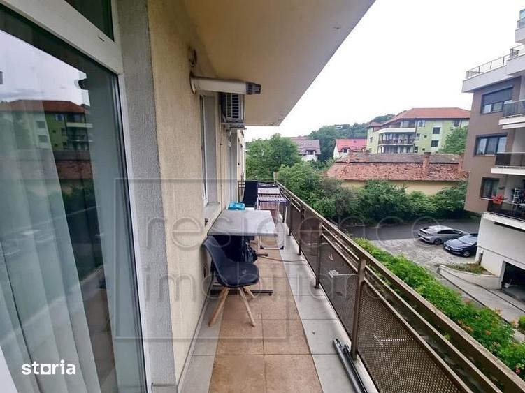 Apartament cu 2 camere semidecomandat, mobilat în Gruia