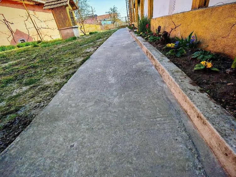 Casă cu 3 camere cu Teren 818 Mp în Central
