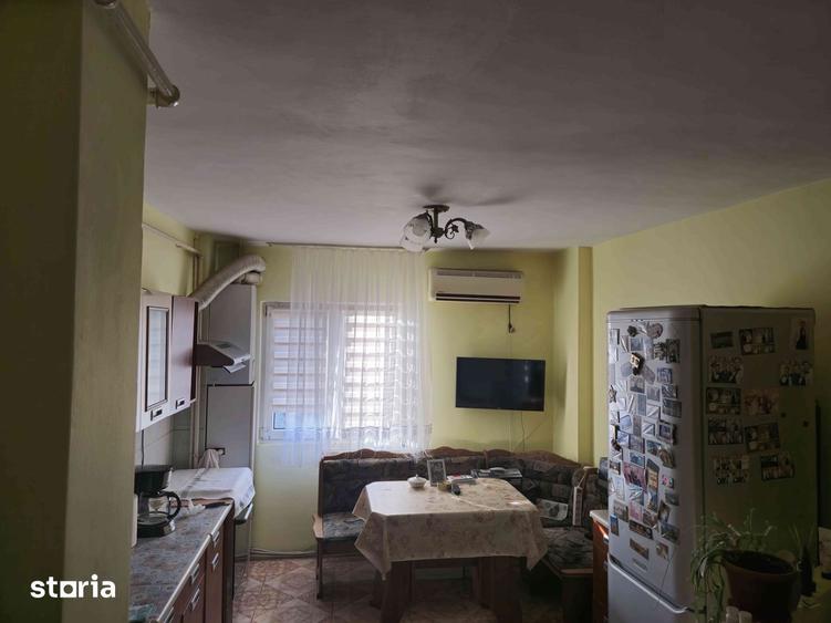 Vand apartament ultracentral. - 1