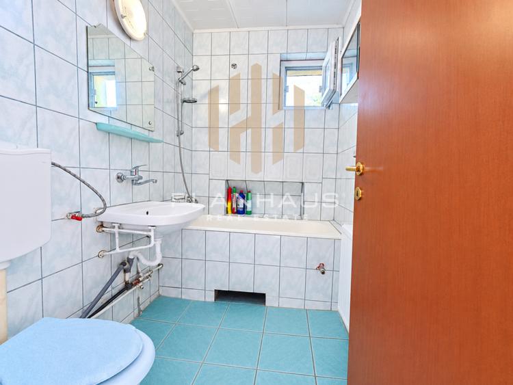Apartament cu 2 camere semidecomandat, mobilat în Săsar