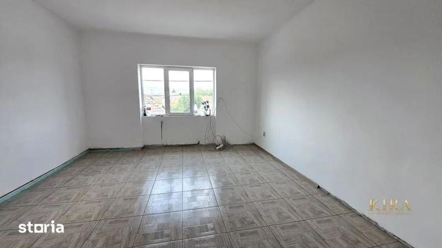 Casa Centrala 5 camere decomandata de vanzare str Oltului in Fagaras - 1