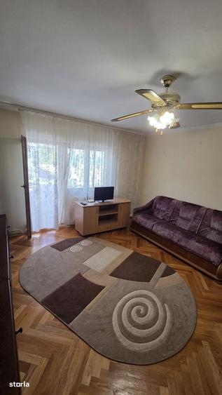 Apartament cu 2 camere în Micro 16