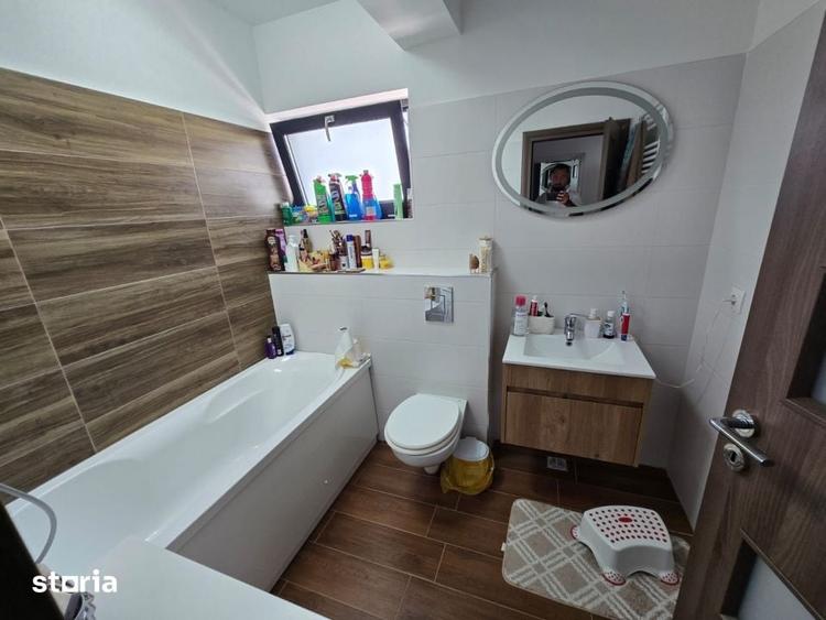 Casă cu 4 camere cu Teren 336 Mp în Ștefănești