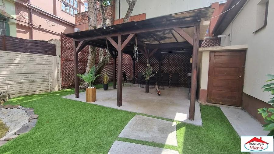 Casă cu 5 camere cu Teren 300 Mp în Central
