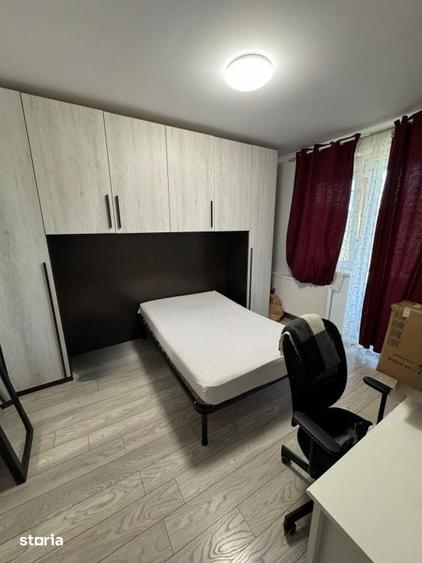 Casă cu 7 camere cu Teren 670 Mp în Recea