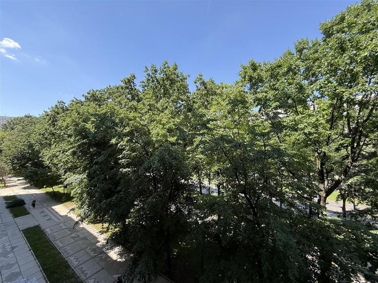 Apartament cu 4 camere decomandat în Unirii