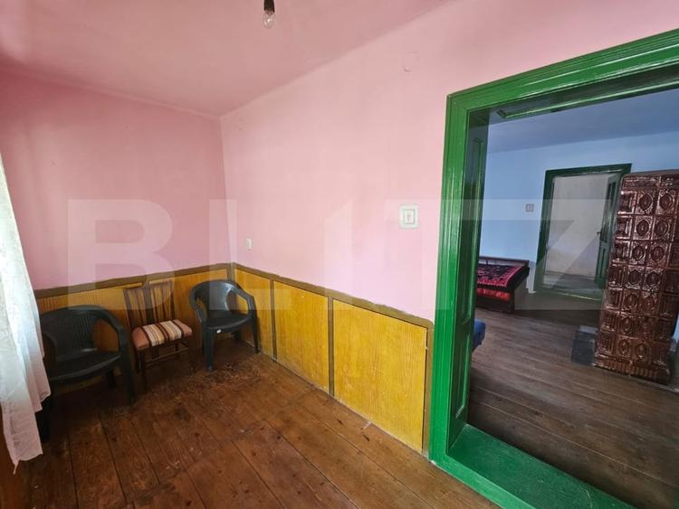 Casă individuală cu 5 camere cu Teren 2000 Mp în Ghioncani