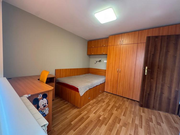 Apartament cu 3 camere, mobilat în Astra