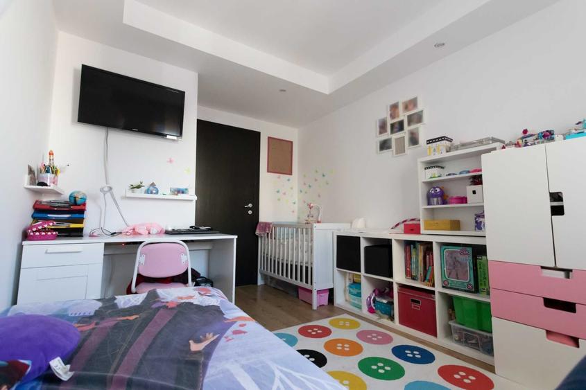 Casă cu 4 camere în Crețuleasca