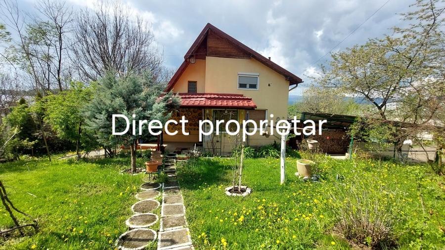 Casă cu 4 camere cu Teren 3300 Mp în Central