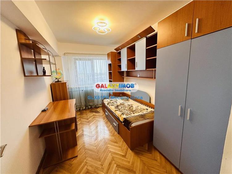 Apartament cu 3 camere decomandat, mobilat în Ultracentral