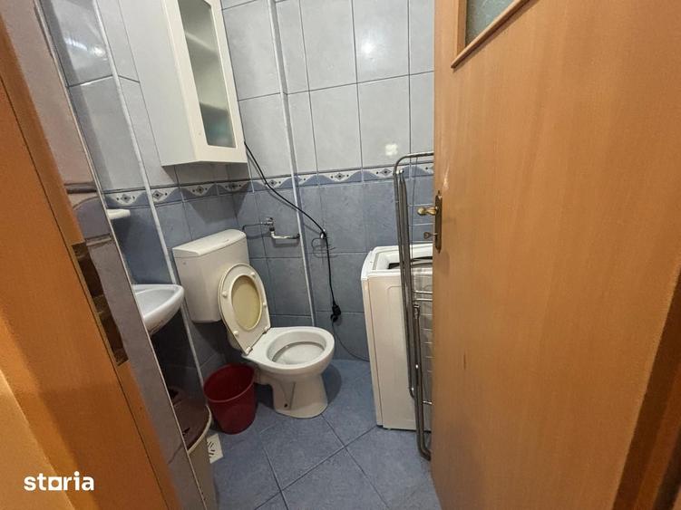 Apartament cu 3 camere decomandat în Nicolina