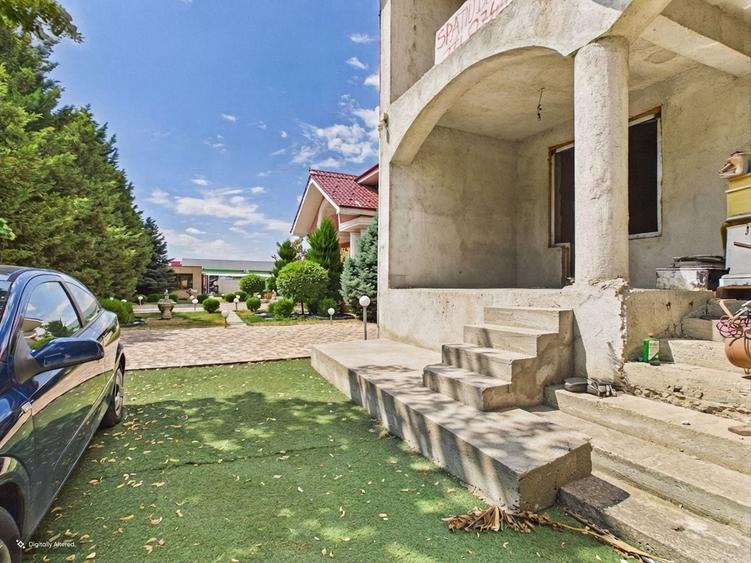 Spațiu comercial, de 940 mp, în Calea Aradului