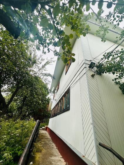 Casă cu 4 camere în Izvoarele Sucevei