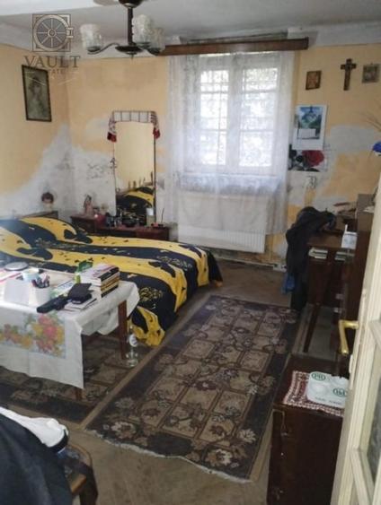 Apartament cu 3 camere semidecomandat, mobilat în Calea Călărașilor