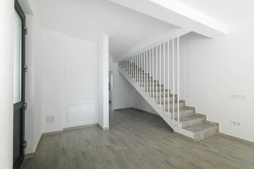 Duplex cu 3 camere cu Teren 200 Mp în Sânpetru