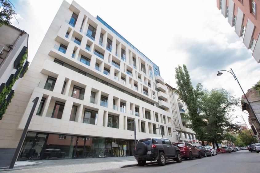 Birou, de 7,400 mp, în Eminescu