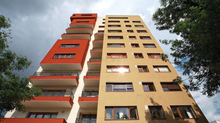 Apartament cu 4 camere decomandat, mobilat în P-ța Alba Iulia