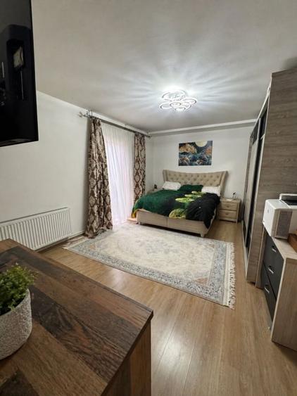 Apartament cu 2 camere decomandat, mobilat în Hotvon