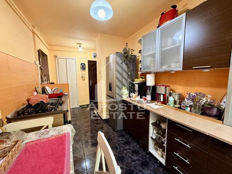 Apartament cu 2 camere semidecomandat în Tipografilor