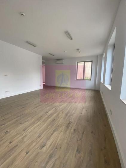 Apartament cu 2 camere decomandat în Armeneasca
