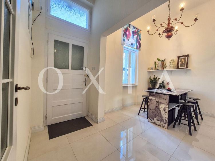 Apartament cu 2 camere semidecomandat, mobilat în Semicentral