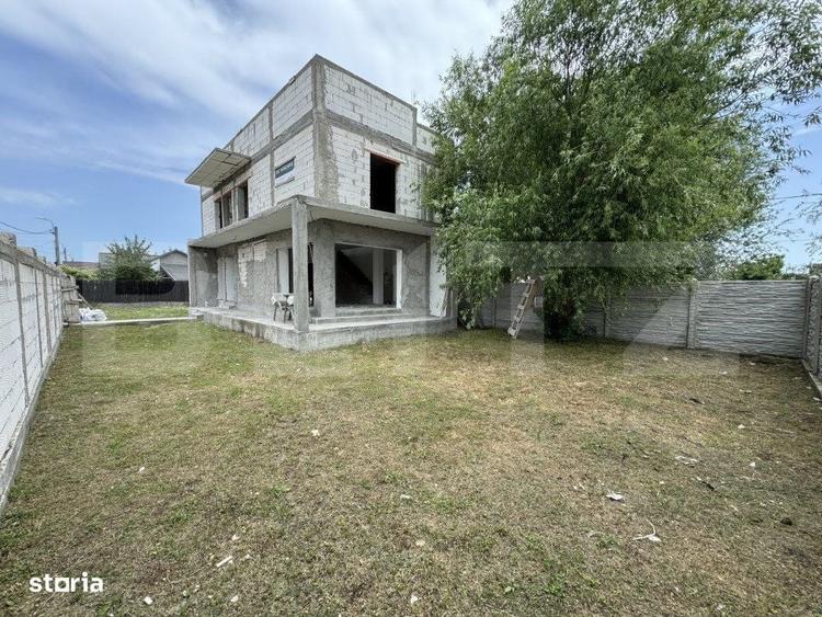 Casă cu 4 camere în Albești