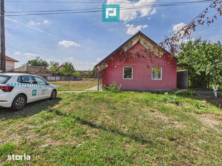 Casă cu 1 camere cu Teren 839 Mp în Zimandu Nou