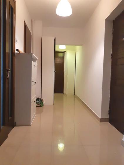 Apartament cu 2 camere decomandat, mobilat în Eroii Revoluției