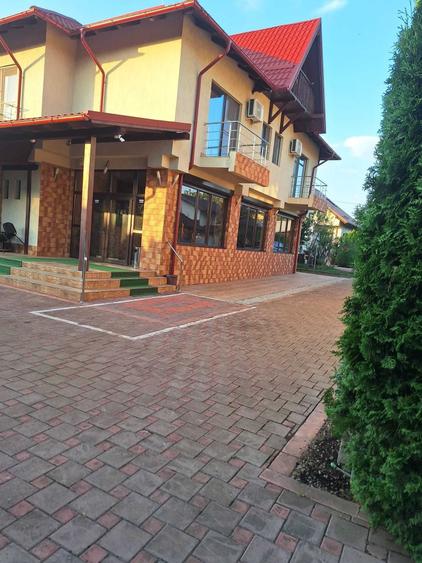 Casă cu 4 camere în Câmpinița