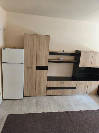 Garsonieră decomandată în Central