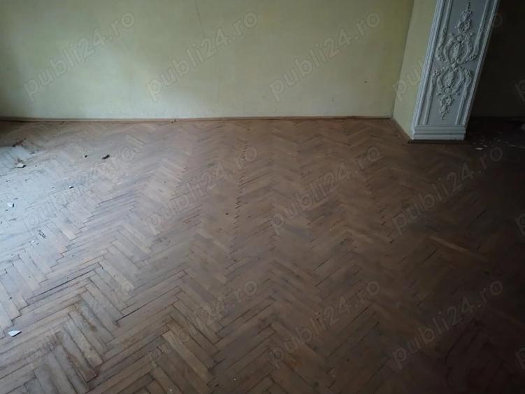 Casă cu 5 camere cu Teren 2500 Mp în Stejaru