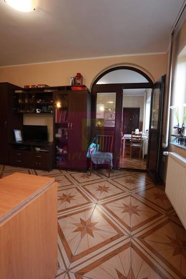 Casă cu 5 camere în Pantelimon