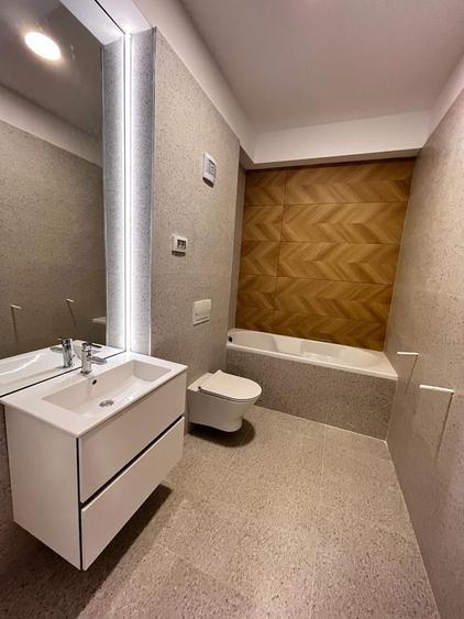 Apartament cu 3 camere decomandat în Gorjului