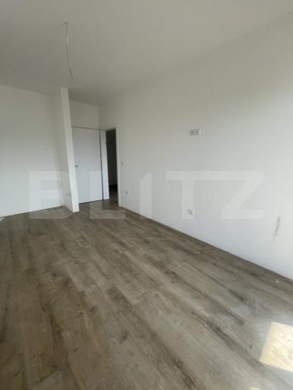 Apartament cu 3 camere decomandat în Independenței