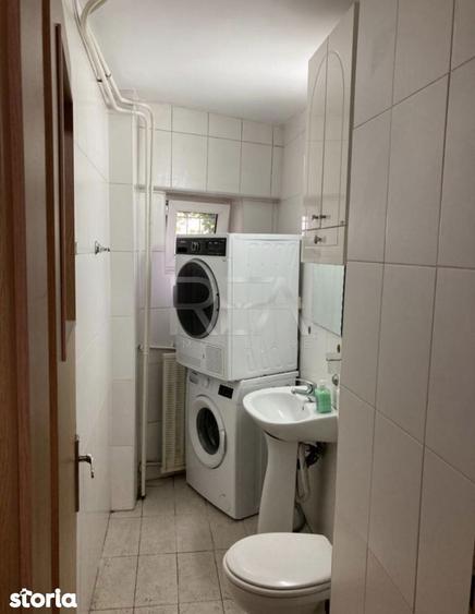 Apartament cu 3 camere semidecomandat, mobilat în 13 Septembrie