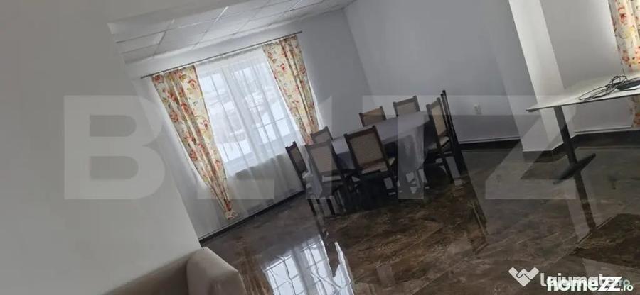 Spațiu comercial, de 300 mp, în Central