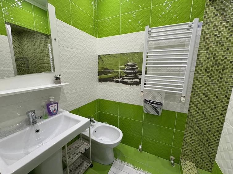 Garsonieră decomandată în Central