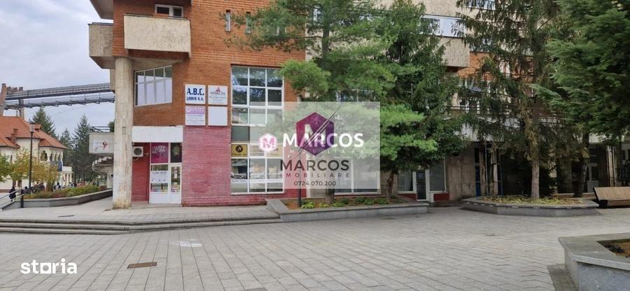 Spațiu comercial, de 40 mp, în Central