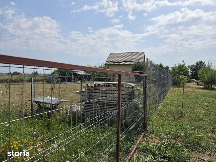 Teren de 460 mp, în Săbăreni