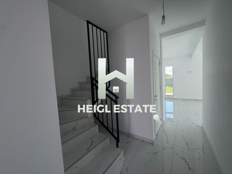 Duplex cu 5 camere cu Teren 300 Mp în Dumbrăvița