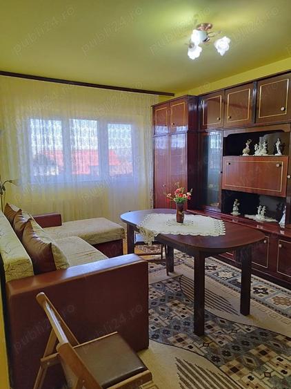 Apartament cu 3 camere, decomandat, de vanzare in Ulmeni, jud. Maramure? - 3