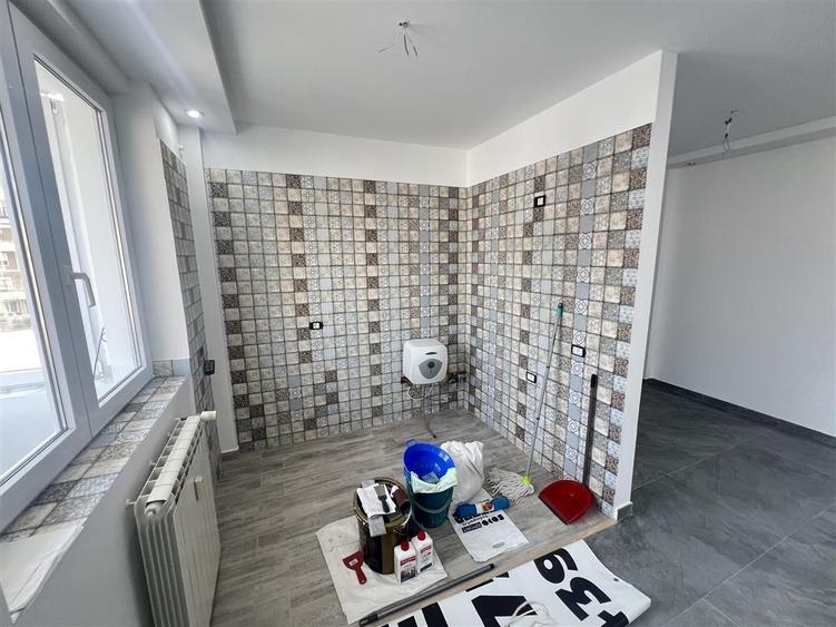 Apartament cu 3 camere decomandat în Ultracentral