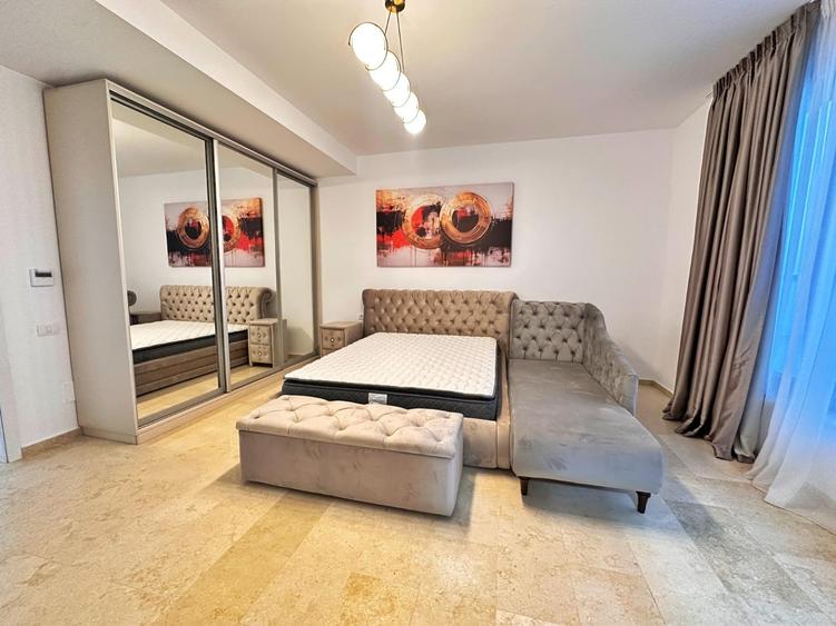 Penthouse cu 3 camere decomandat în Berceni