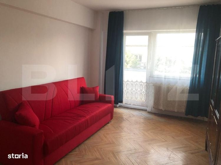 Apartament cu 2 camere decomandat în Micro 17