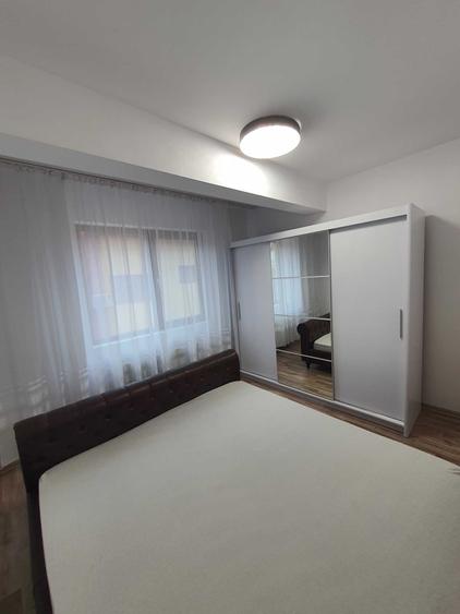 Apartament cu 3 camere decomandat în Militari