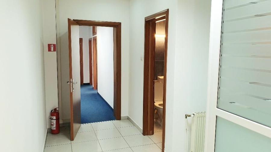 Birou, de 581 mp, în Domenii