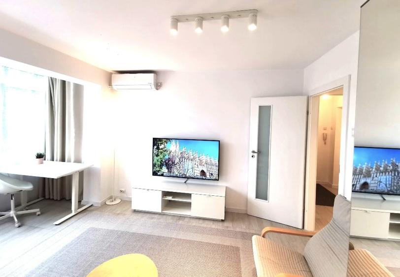 Apartament cu 2 camere decomandat, mobilat în Unirii