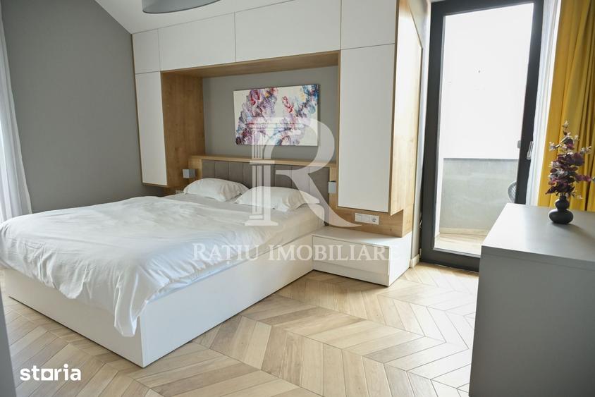 Casă cu 9 camere cu Teren 1720 Mp în Sânmartin
