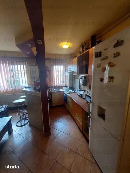 Apartament 3 camere semidecomandat,mobilat - zona Florilor - 9